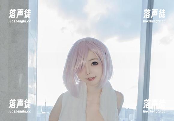 Kitkat Cosplay 没想到!Kitkat Cosplay的美脚可以引起全场cos大热!